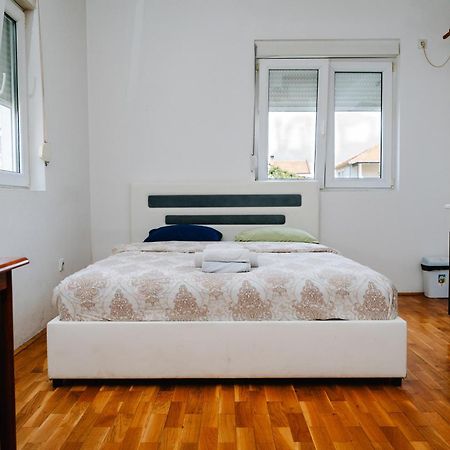 Apartman Stex Podgorica Exteriér fotografie