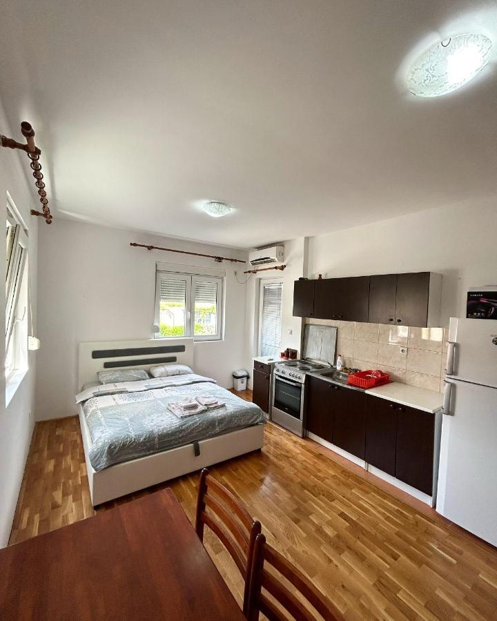 Apartman Stex Podgorica Exteriér fotografie